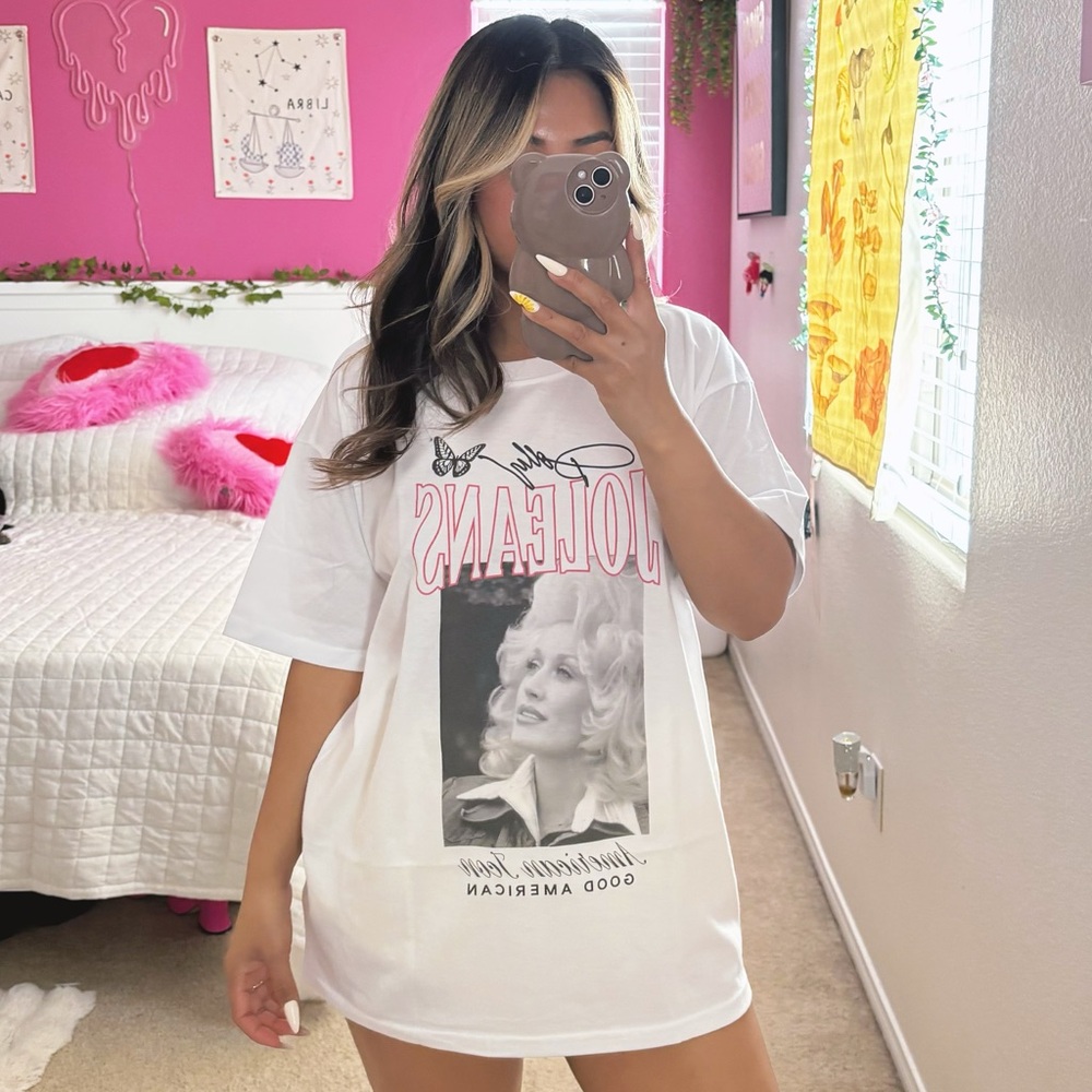 Good American - DOLLY OVERSIZED CONCERT TEE